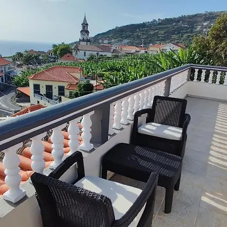 Apartment Sunny Rooftop & Perfect View Arco da Calheta (Madeira)