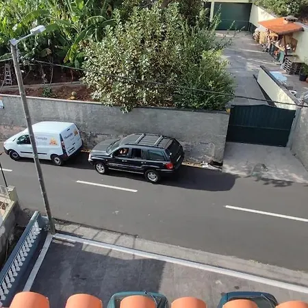 Apartment Sunny Rooftop & Perfect View Arco da Calheta (Madeira)