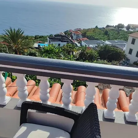 Διαμέρισμα Sunny Rooftop & Perfect View Arco da Calheta (Madeira)
